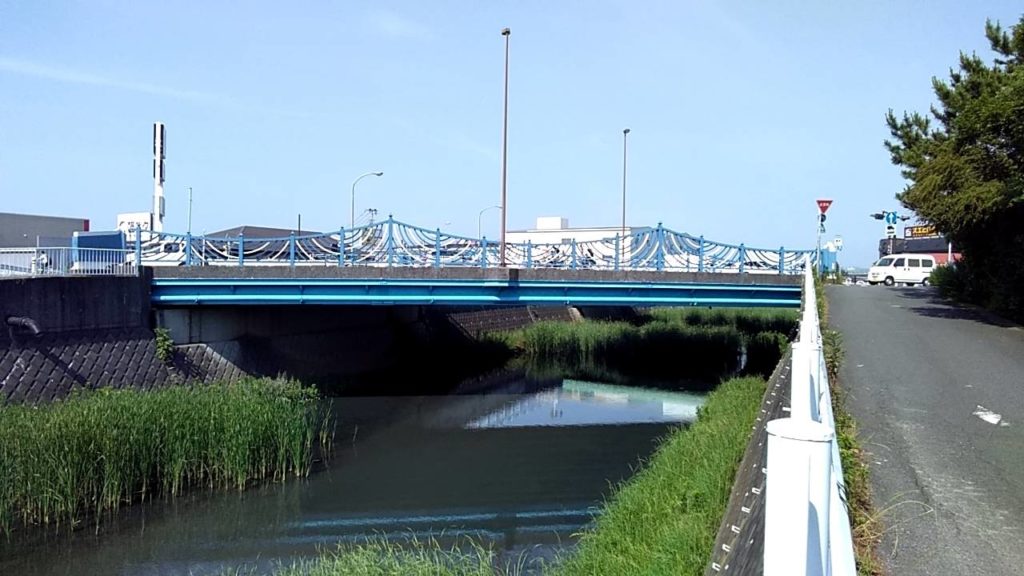 現在の鳥井戸橋
