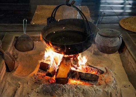 囲炉裏の茸鍋
